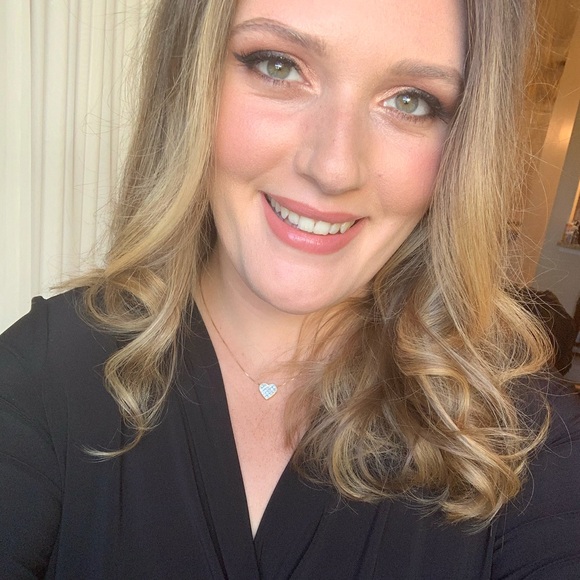 Meet your Posher, Anna - Picture 1 of 1